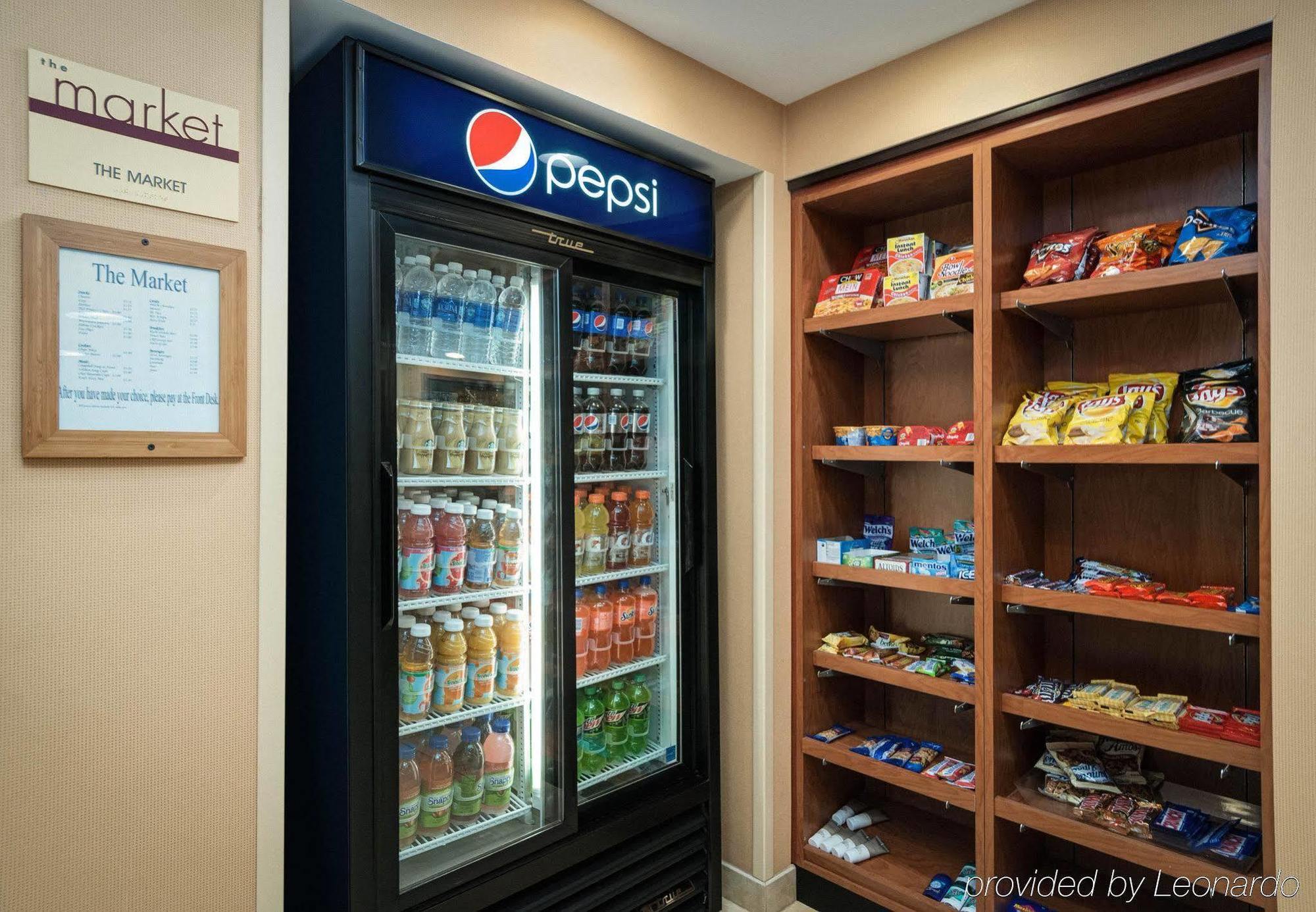 温莎洛克斯 哈特福德机场费尔菲尔德客栈酒店 外观 照片